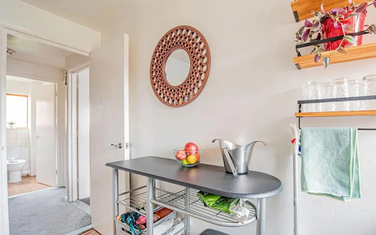 Home Away Home Near Heathrow Airport Cowley